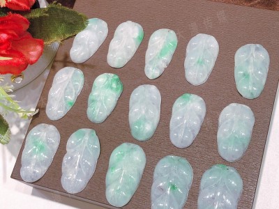 精选冰种飘绿翡翠叶子一物一特征，一叶一美丽